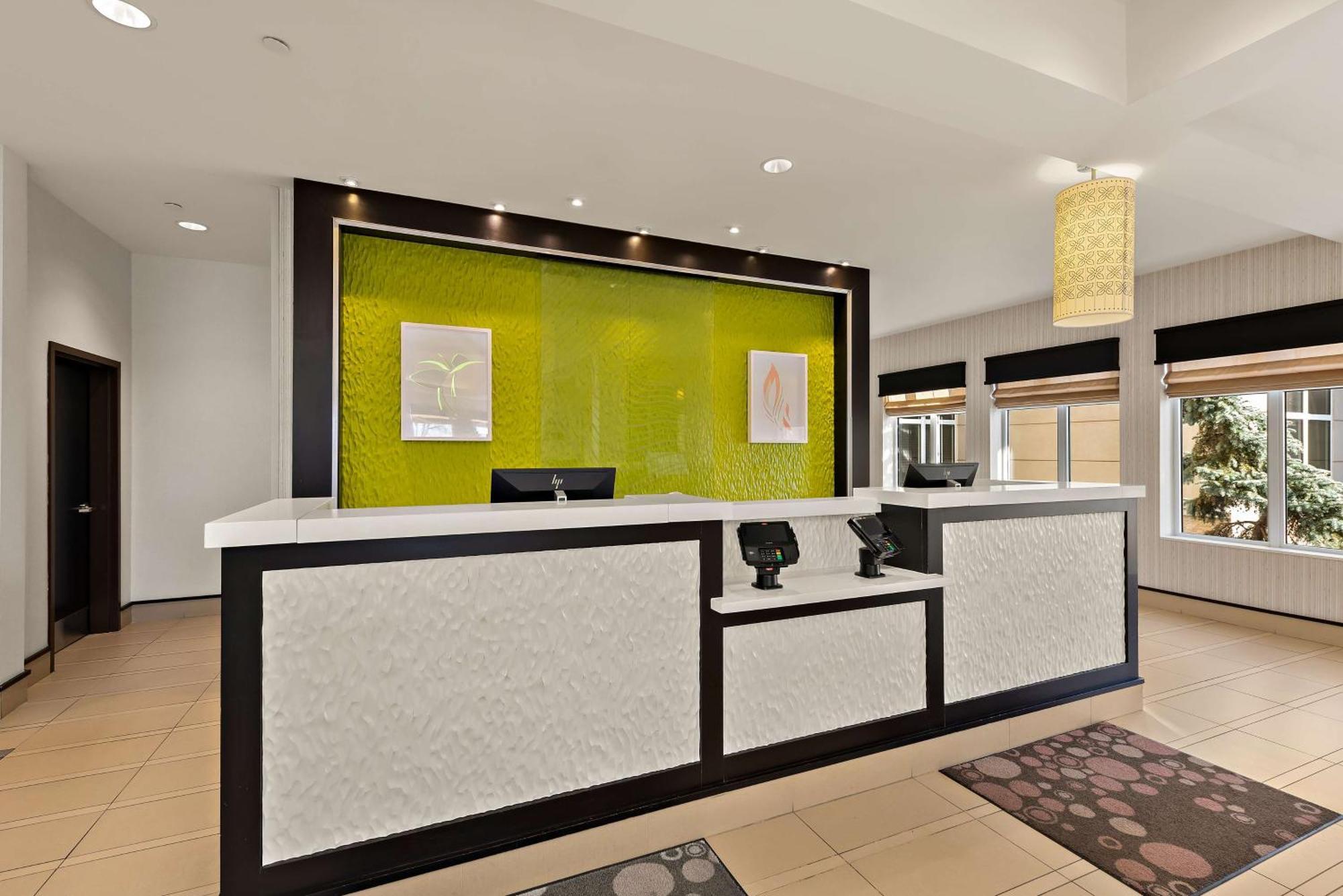 Hilton Garden Inn Финдли Екстериор снимка