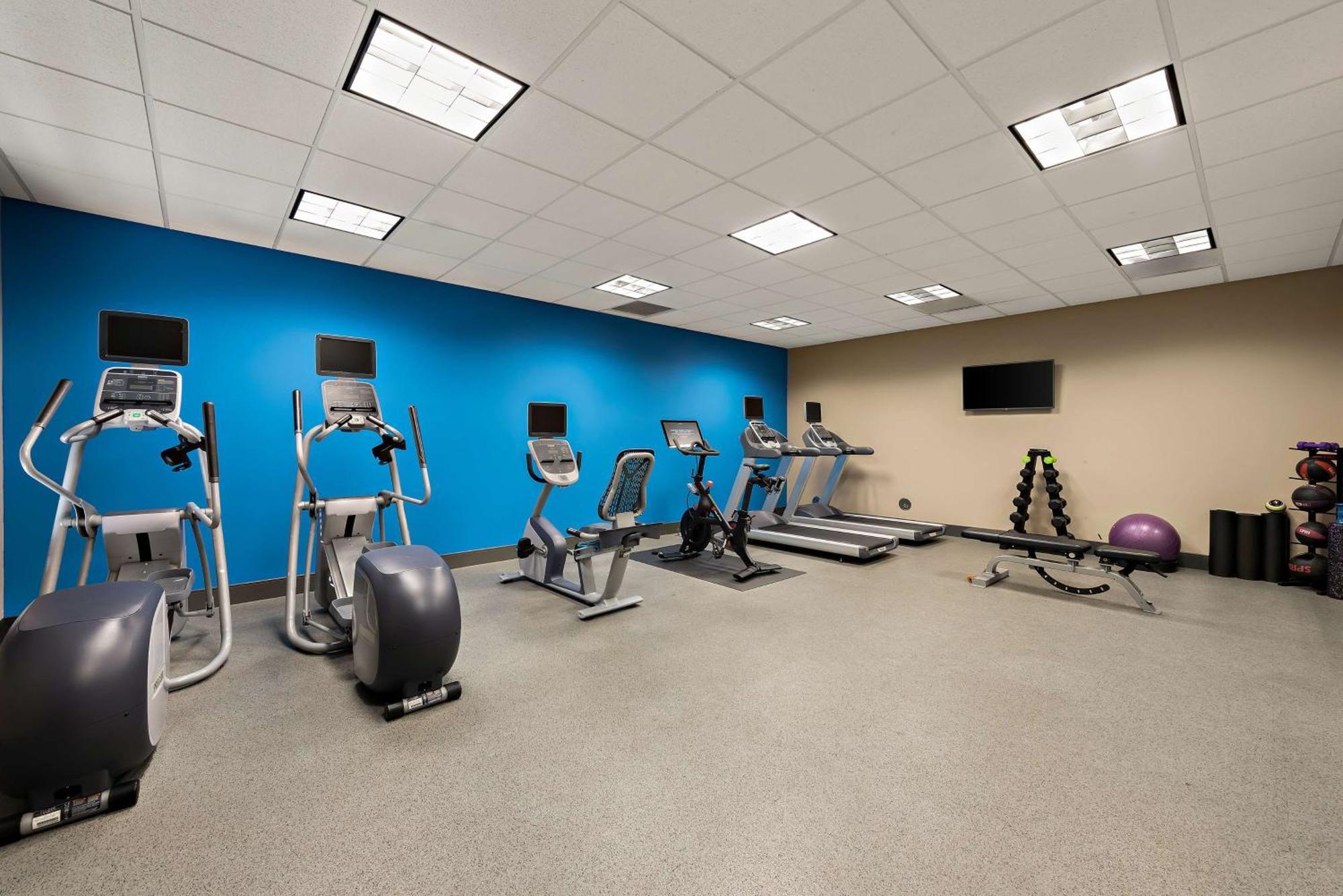 Hilton Garden Inn Финдли Екстериор снимка