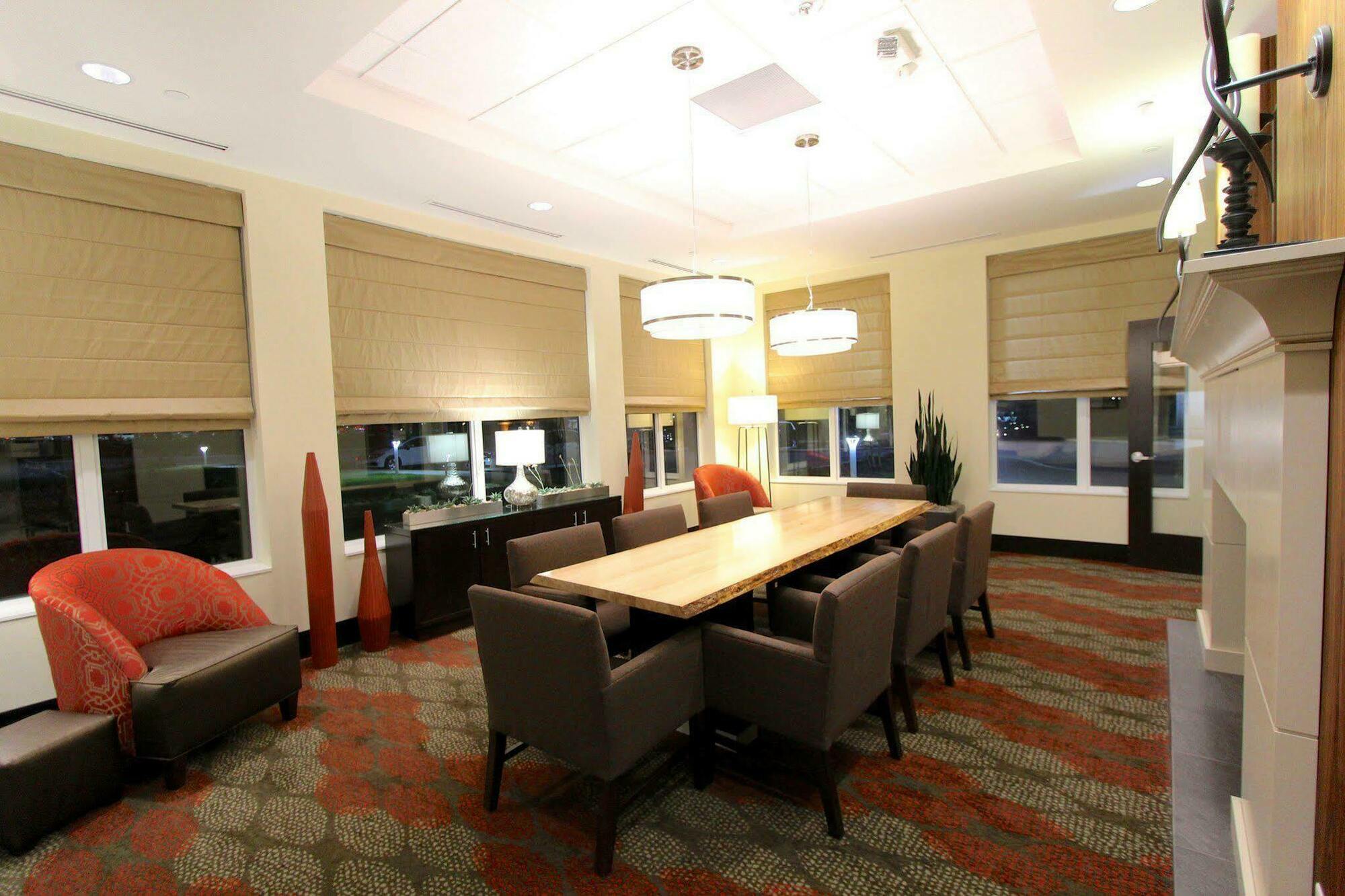 Hilton Garden Inn Финдли Екстериор снимка